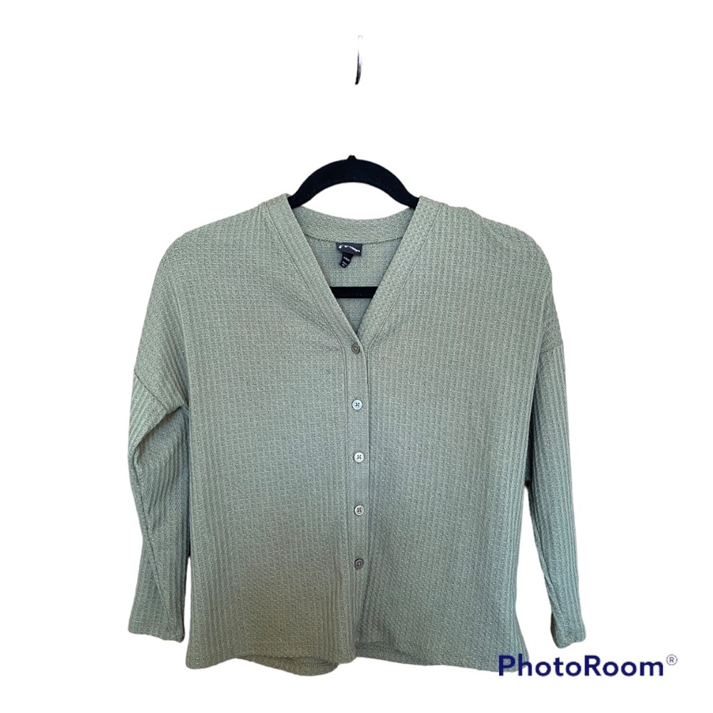 At class brand from target! Kids Size L 10/12 Sage color